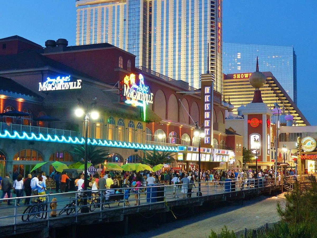 Boardwalk Beachfront 2br 3ba By Cozysuites Atlantic City