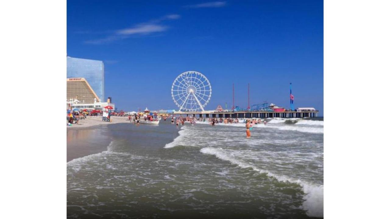 Boardwalk Beachfront 2br 3ba By Cozysuites