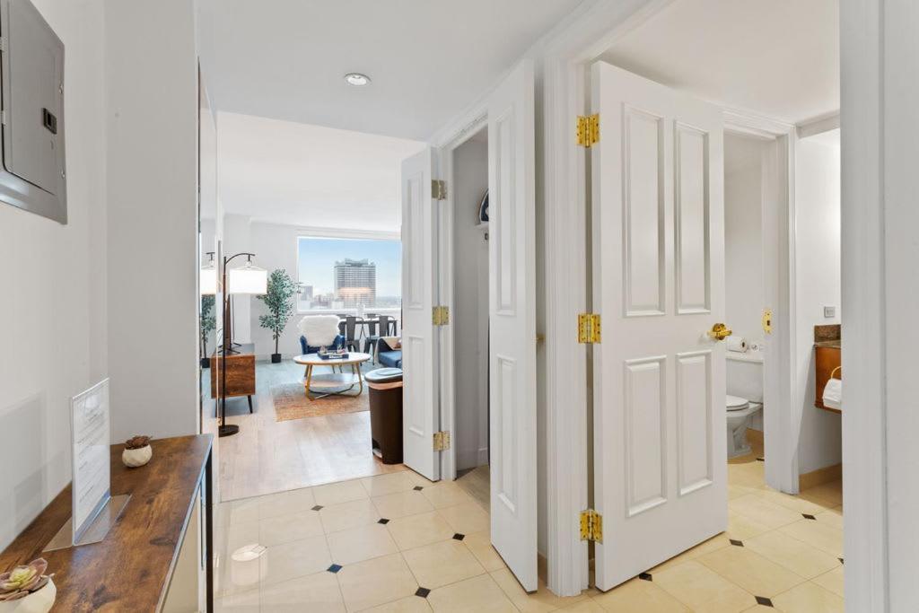 Boardwalk Beachfront 2br 3ba By Cozysuites Apartment Atlantic City