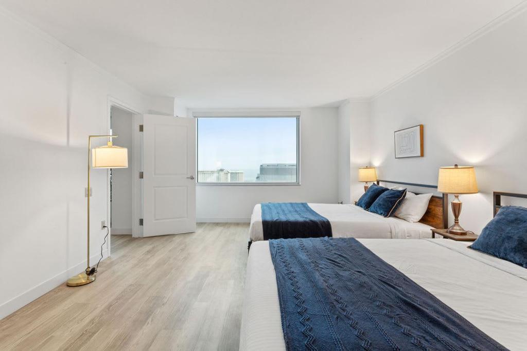 Boardwalk Beachfront 2br 3ba By Cozysuites *